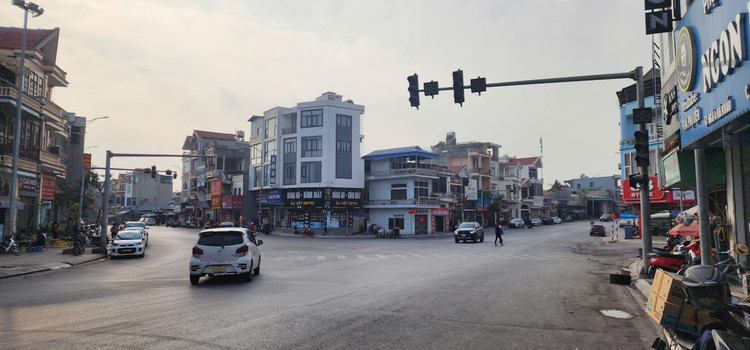 Quang Ninh: Loat den giao thong “chet” gay nguy co TNGT, loi vi pham