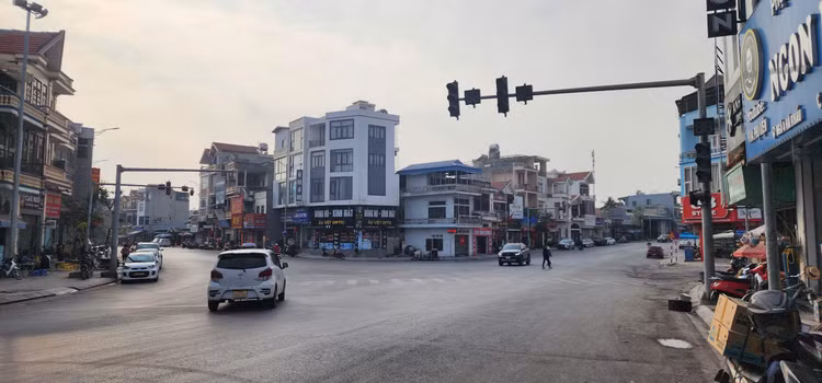 Quang Ninh: Loat den giao thong “chet” gay nguy co TNGT, loi vi pham