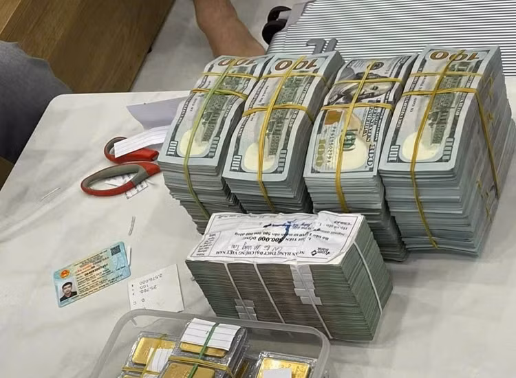 Vụ Tiktoker Mr.Pips lừa đảo: Đã thu giữ hơn 5300 tỷ đồng - Hình 2 Vu Tiktoker Mr.Pips lua dao: Da thu giu hon 5300 ty dong-Hinh-2