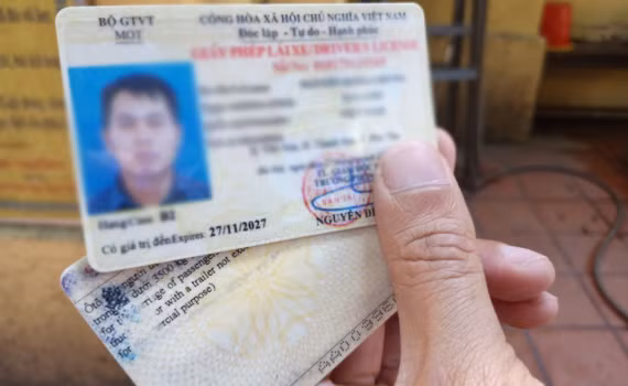 Tiep tuc de xuat bo sung quy dinh tru diem giay phep lai xe