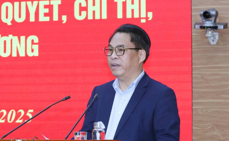 Ngay 25/3, bao cao Bo Chinh tri de an sap nhap tinh, thanh