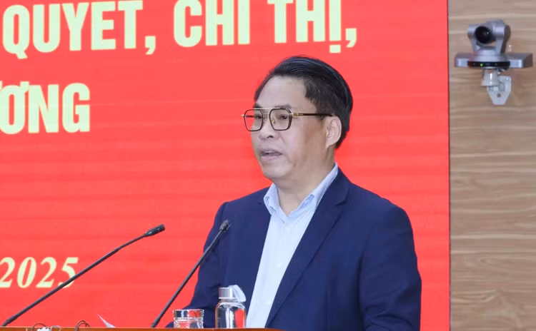 Ngay 25/3, bao cao Bo Chinh tri de an sap nhap tinh, thanh