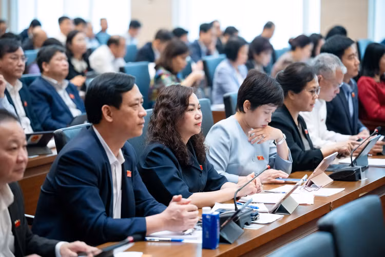 Chu tich Quoc hoi: Se hop lien tuc sap xep cap xa-Hinh-2