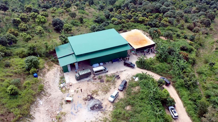 Ke cam dau san xuat ma tuy “khung” doi mat toi danh gi?