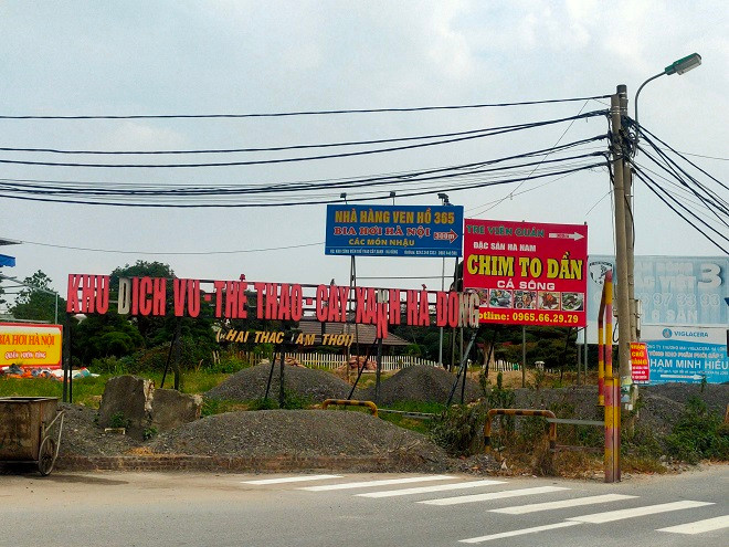 Trên cơ sở đề xuất của UBND quận Hà Đông về phương án quản lý khai thác sử dụng tạm thời đối với diện tích đất đã giải phóng mặt bằng thuộc khu đất quy hoạch xây dựng Công viên thể thao, cây xanh quận Hà Đông, ngày 22/5/2015, Sở Kế hoạch và Đầu tư TP Hà Nội đã ban hành báo cáo với nội dung &quot;chấp nhận cho phép UBND quận Hà Đông tổ chức quản lý sử dụng, tạm khai thác chống lấn chiếm đối với diện tích đã giải phóng mặt bằng với mục tiêu phục vụ thể dục thể thao, phù hợp với quy hoạch chung của dự án”.