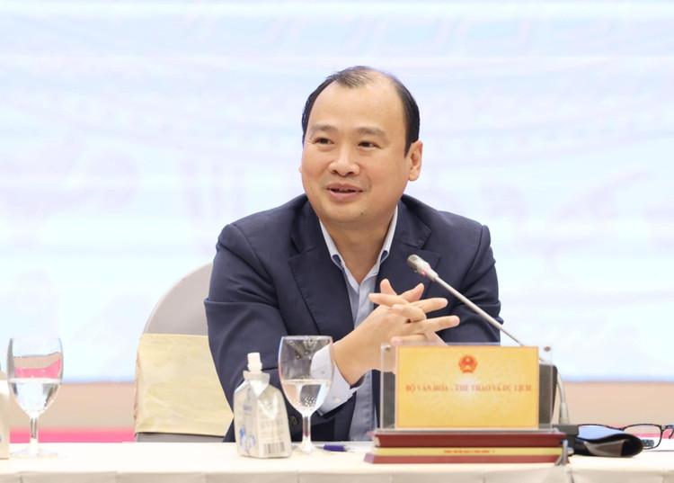 Bo VHTT&DL noi gi ve vu Quang Linh Vlog, Hang Du muc?