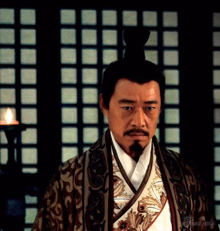 Thuc hu lang mo co 3.000 thanh bao kiem khien bao nguoi khao khat