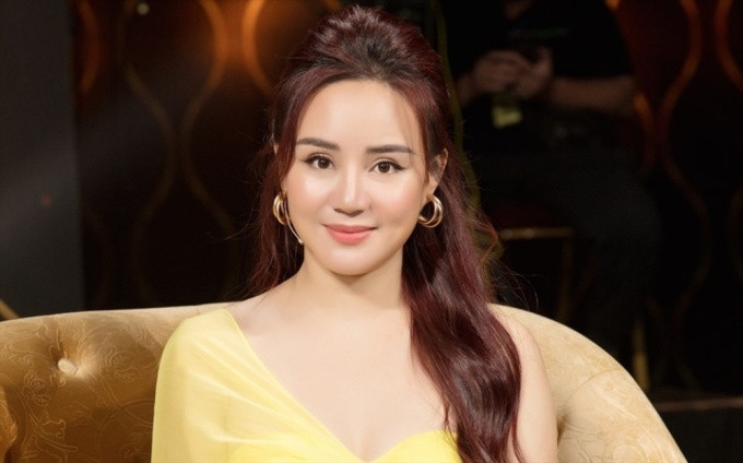 Ca si Vy Oanh lam viec voi cong an: MXH dang lan truyen tin that thiet