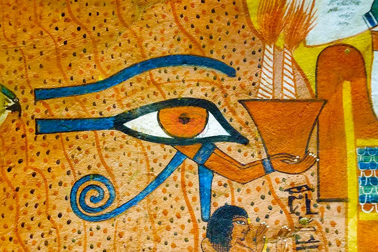 Vi sao nhieu mo co Ai Cap co hinh anh “Mat than Horus