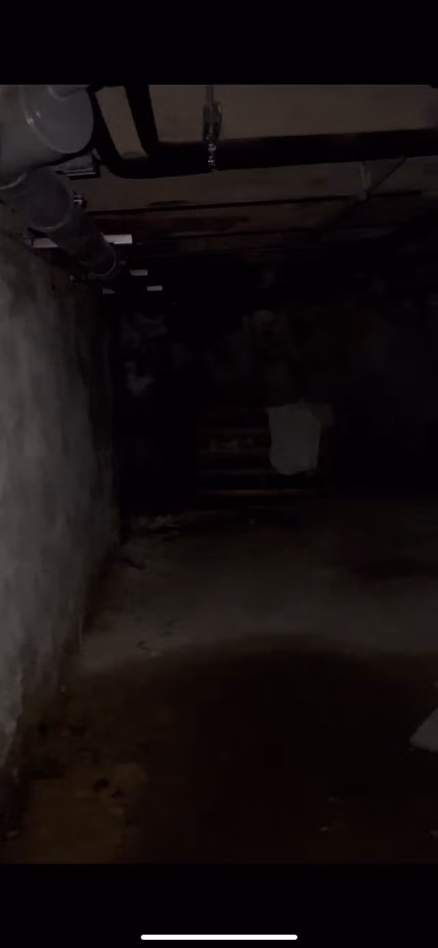 Vo tinh tim thay duong ham bi mat, chu nha nhan 'bao' canh bao-Hinh-7