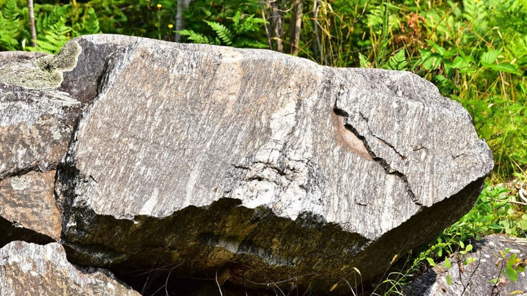 Kham pha bat ngo ve tang da lau doi nhat o My