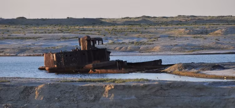 Giai ma ho nuoc khong lo bien thanh sa mac tre nhat hanh tinh-Hinh-8