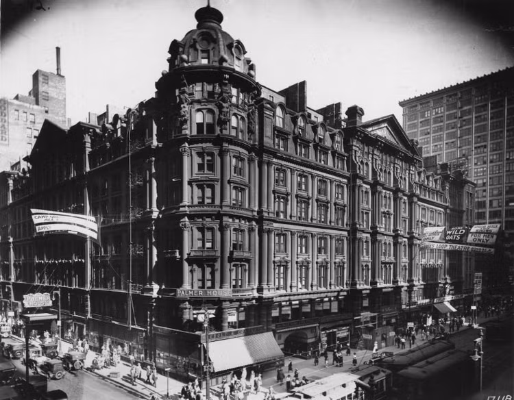 Vo bat dia nhieu, nguoi phu nu tu sang che may rua bat-Hinh-6