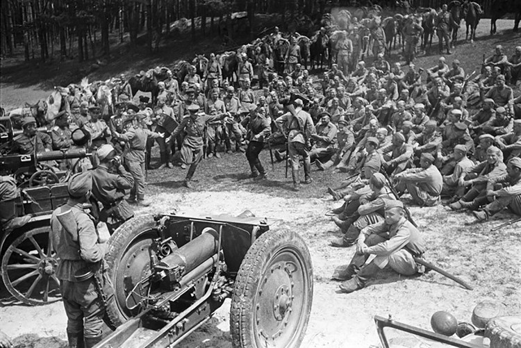 Anh hiem hoi ve cuoc song o Lien Xo nam 1945