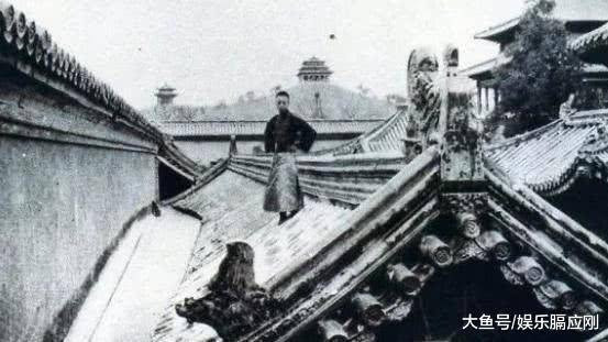 Anh hiem hoang de Pho Nghi bi duoi khoi Tu Cam Thanh