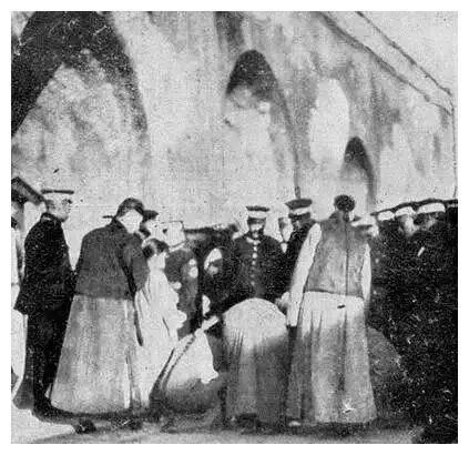 Anh hiem hoang de Pho Nghi bi duoi khoi Tu Cam Thanh-Hinh-8