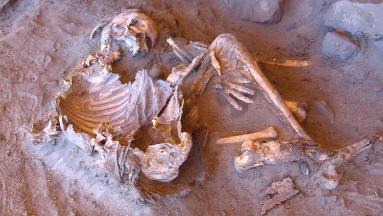 Kiem tra xac uop 7.000 tuoi, he lo dong doi con nguoi moi