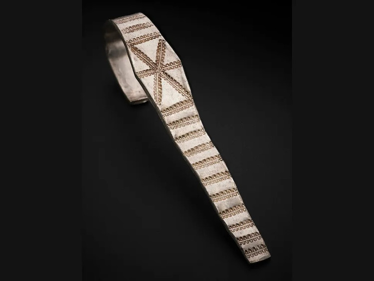 Tiet lo soc ve lai lich kho bau khung thoi Viking-Hinh-3