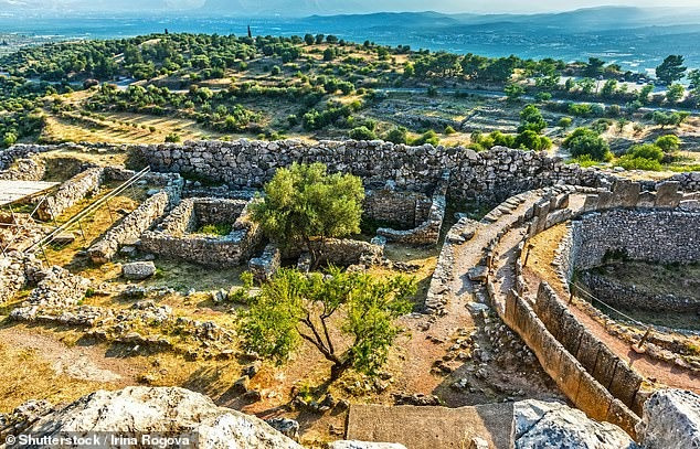 Phục dựng gương mặt nữ nhân 3.500 tuổi, ngỡ ngàng dung mạo - Hình 4 Phuc dung guong mat nu nhan 3.500 tuoi, ngo ngang dung mao-Hinh-4