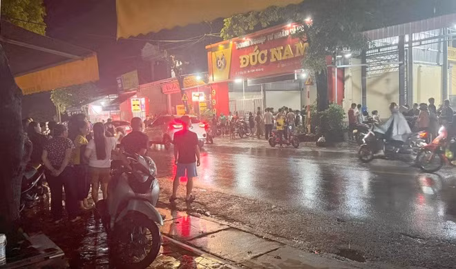 Vụ cướp tiệm vàng ở Hải Dương: Hai đối tượng lên kế hoạch kỹ lưỡng - Hình 2 Vu cuop tiem vang o Hai Duong: Hai doi tuong len ke hoach ky luong-Hinh-2