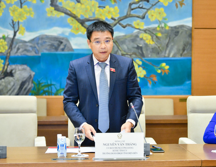 Thach thuc voi ong Nguyen Van Thang khi ngoi “ghe nong” Bo truong GTVT-Hinh-4