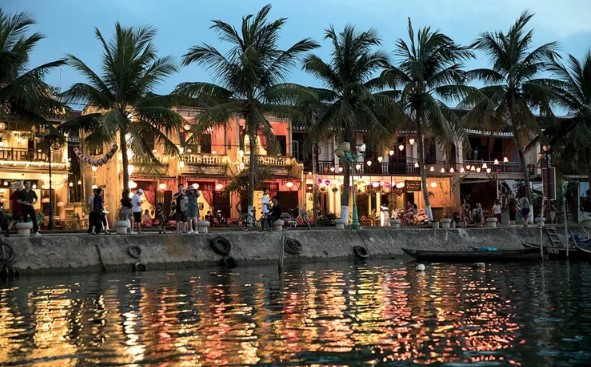 Vì sao TP.HCM, Hội An là điểm đến được yêu thích nhất châu Á? Vi sao TP.HCM, Hoi An la diem den duoc yeu thich nhat chau A?