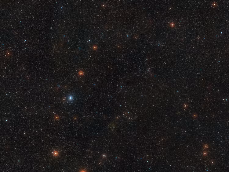 Vat the khong gian “ngan nam co mot” gay chan dong ca gioi thien van-Hinh-2