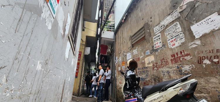 Giat minh loi vao hien truong vu chay 14 nguoi chet o Ha Noi-Hinh-6