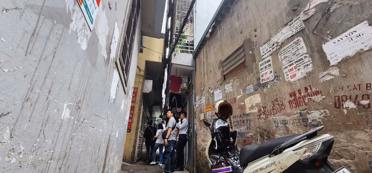 Giat minh loi vao hien truong vu chay 14 nguoi chet o Ha Noi-Hinh-6