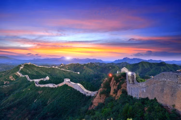 Kinh ngac ly do khien Trung Quoc gap rut xay Van Ly Truong Thanh