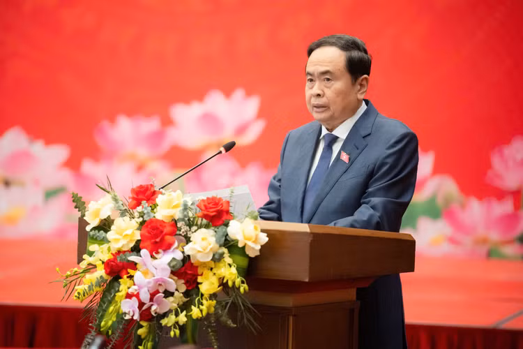 Quoc hoi lua chon nhan su cac uy ban sau ky hop bat thuong