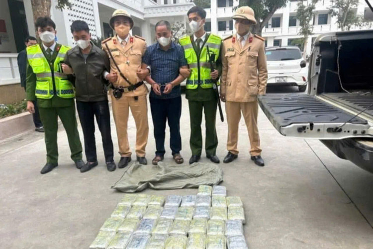 Nghe An: Chu tich xa bi bat vi lien quan den ma tuy