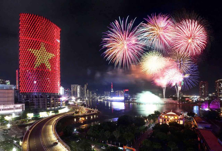 Lanh dao Dang, Nha nuoc du Cau truyen hinh “Vang mai khuc khai hoan”-Hinh-5