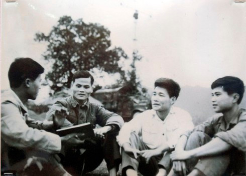 Anh vo gia: 12 ngay dem “Ha Noi - Dien Bien Phu tren khong”-Hinh-3
