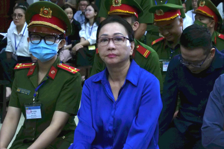 Thu 4.250 tỷ đồng và 27 triệu USD trong vụ Vạn Thịnh Phát Thu 4.250 ty dong va 27 trieu USD trong vu Van Thinh Phat