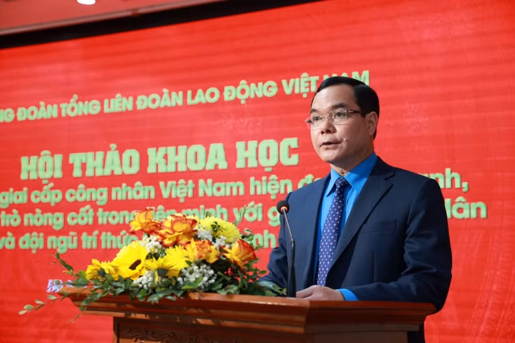 Xay dung giai cap cong nhan hien dai, lon manh