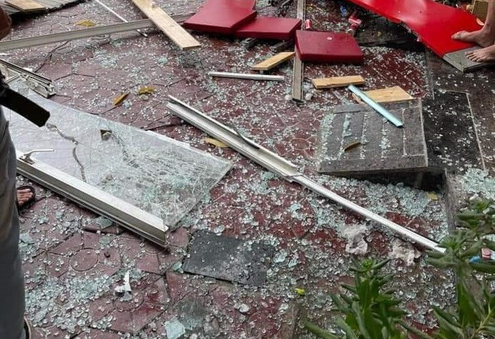 Hai Duong: Xay ra vu no tai quan an, 2 nguoi bi thuong-Hinh-2