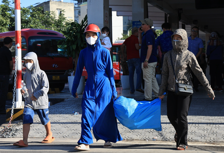 Giao thong Ha Noi “ngat tho” gio tan tam chieu 30/8-Hinh-8