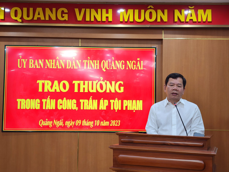 Thuong nong Cong an pha vu an 2 nu lao cong bi ban khi dang quet rac