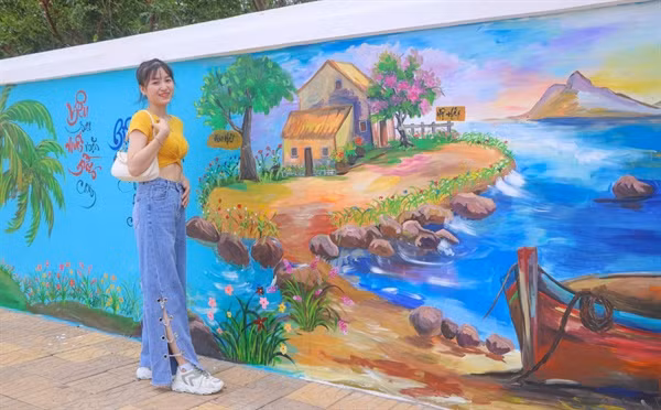 Man nhan buc tuong tranh bich hoa Ninh Thuan xac lap ky luc VN-Hinh-9