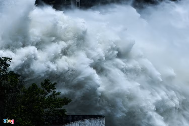 Vi sao thuy dien Hoa Binh duoc ca ngoi ky tich the ky 20?-Hinh-9