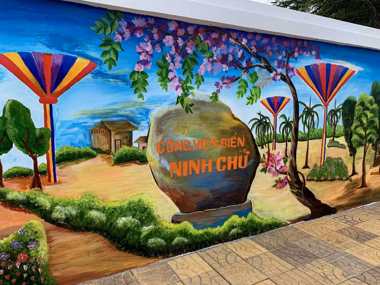 Man nhan buc tuong tranh bich hoa Ninh Thuan xac lap ky luc VN-Hinh-6