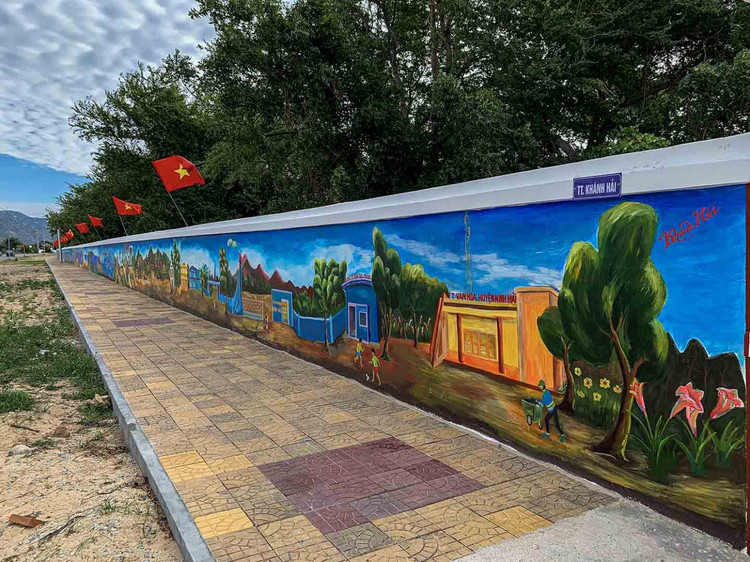 Man nhan buc tuong tranh bich hoa Ninh Thuan xac lap ky luc VN-Hinh-3