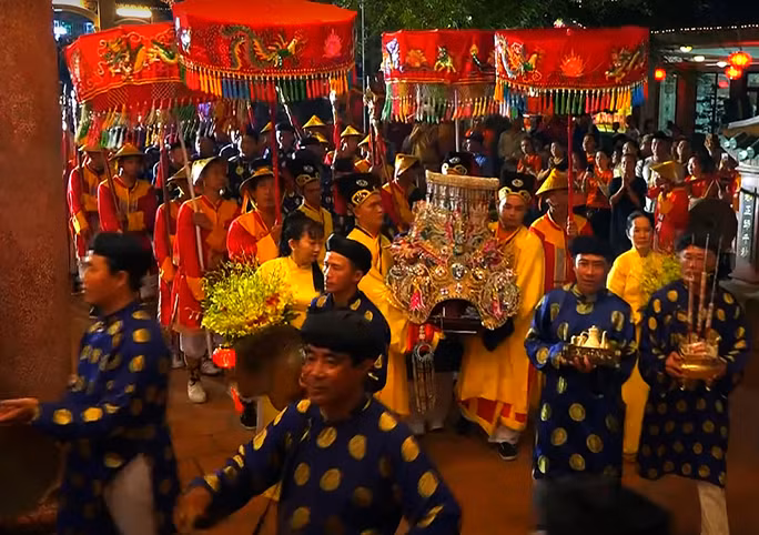 Net doc dao hiem co cua Le hoi Via Ba Chua Xu An Giang-Hinh-9