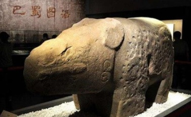 Tu sửa rạp kịch, bất ngờ phát hiện thần thú trấn thủy 2.000 tuổi - Hình 6 Tu sua rap kich, bat ngo phat hien than thu tran thuy 2.000 tuoi-Hinh-6