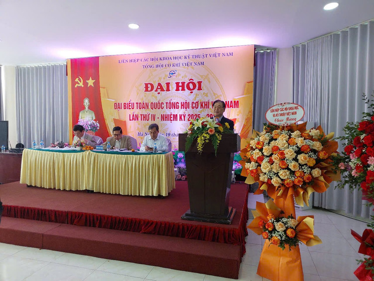 TSKH Phan Xuan Dung: Doi ngu tri thuc KHCN nhan nhiem vu rat nang ne