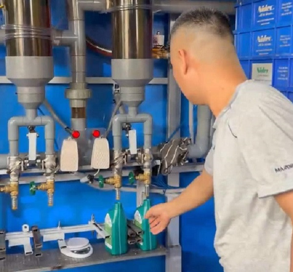 San xuat hang gia, giam doc Cong ty Ptro Motor bi khoi to