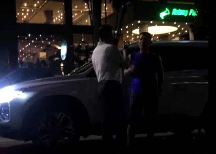 Tu xung Truong Cong an phuong Bai Chay doa danh nguoi