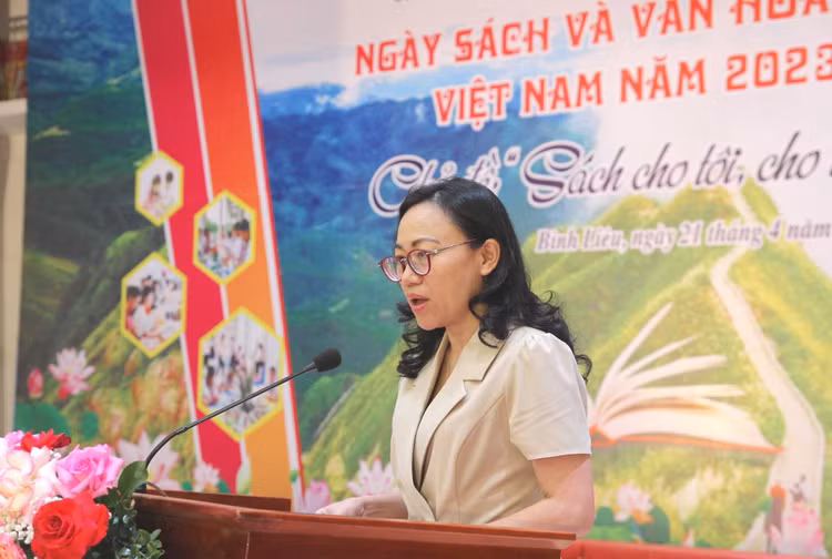 Chan dung nu Nha bao chi dinh lam Bi thu huyen o Quang Ninh-Hinh-4