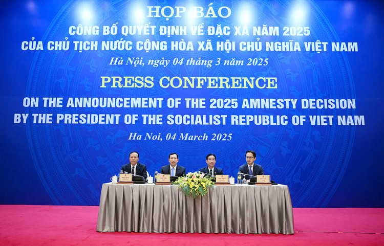 Điểm mới trong dịp đặc xác phạm nhân 30/4 Diem moi trong dip dac xac pham nhan 30/4